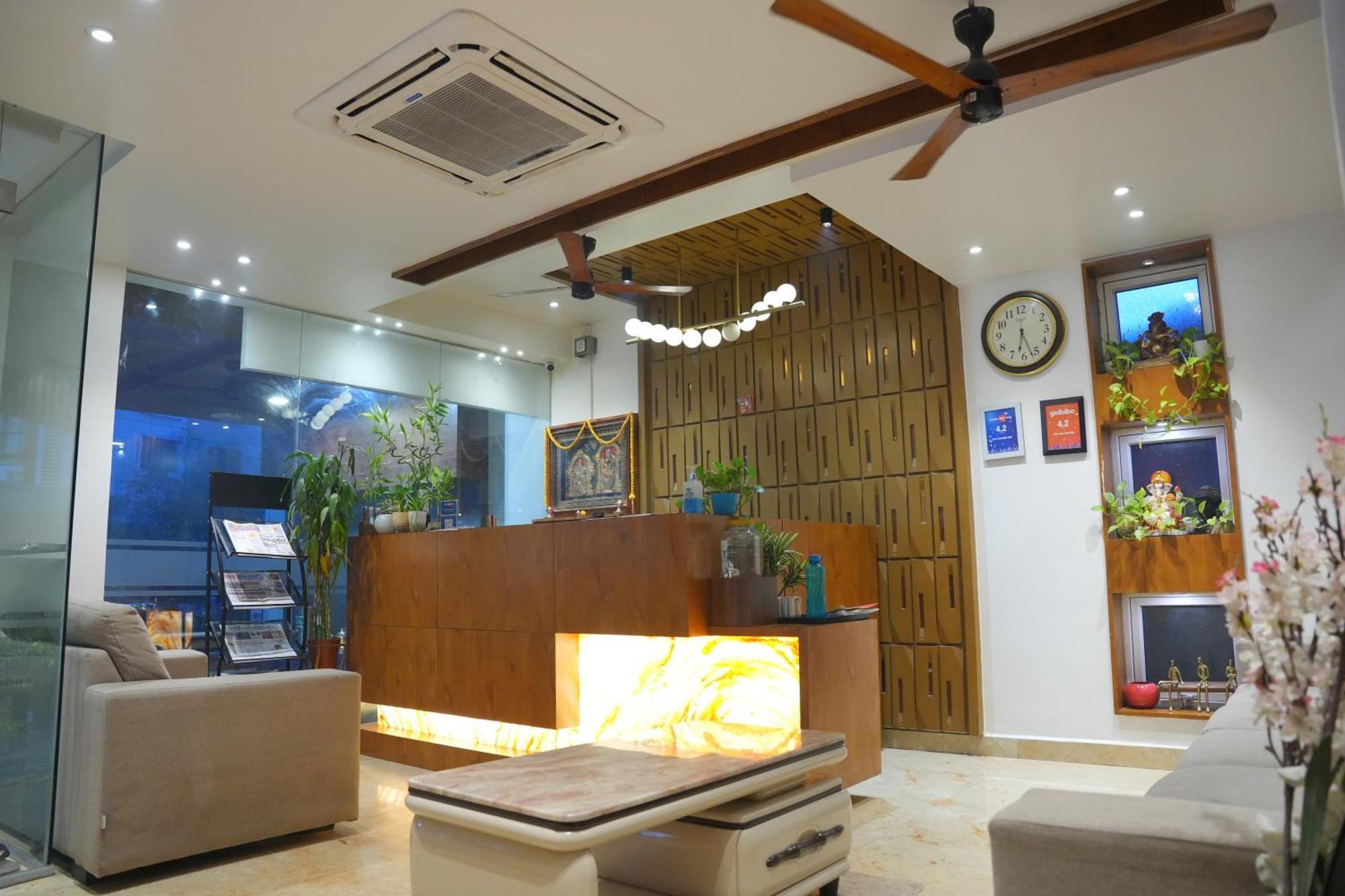Kvp Golden Inn Tirupati Extérieur photo